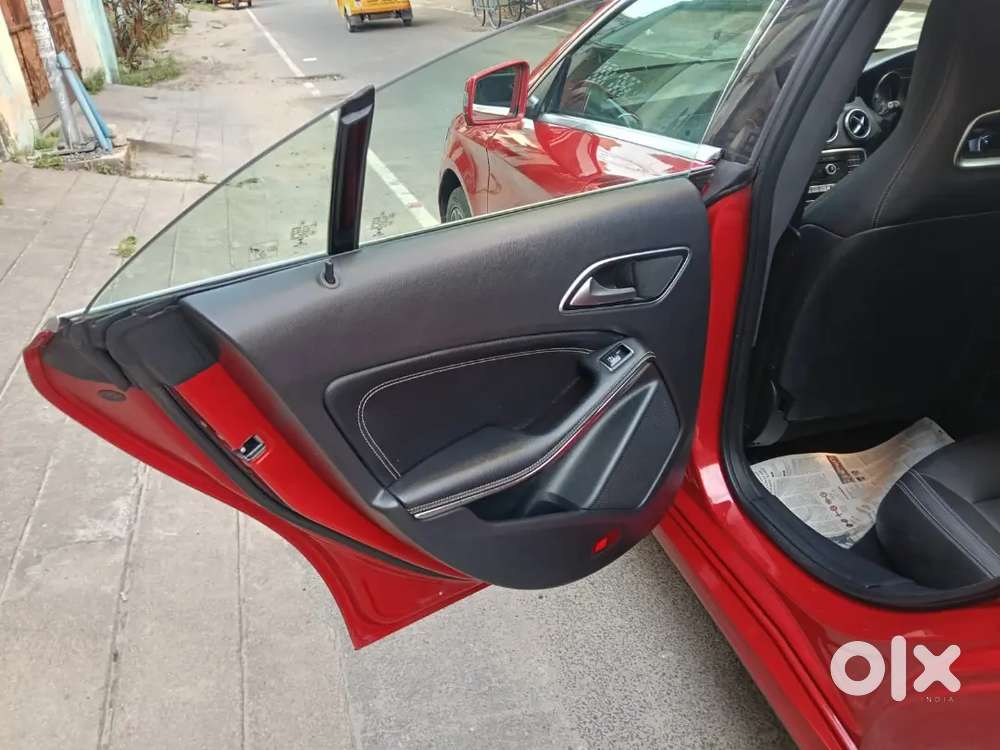 Mercedes-benz Cla 2017 Diesel 78000 Km Driven Company Service