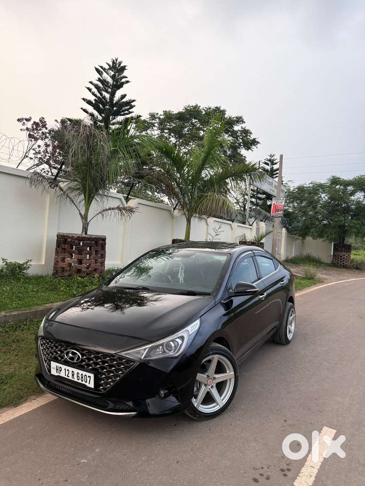 Hyundai Verna Diesel 2020 November With 17 Inch Alloy Tyre