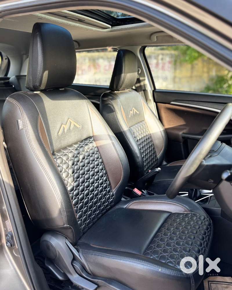 Maruti Suzuki Brezza 1.5 Zxi Smart Hybrid, 2023, Petrol