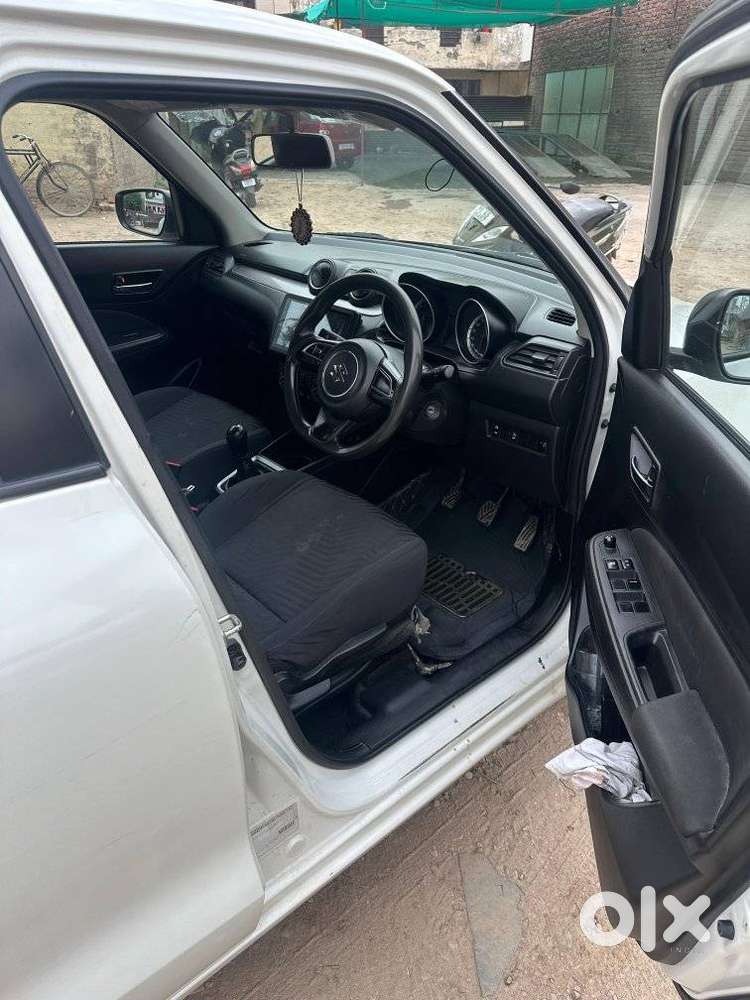 Maruti Suzuki Swift Vxi Optional, 2021, Petrol