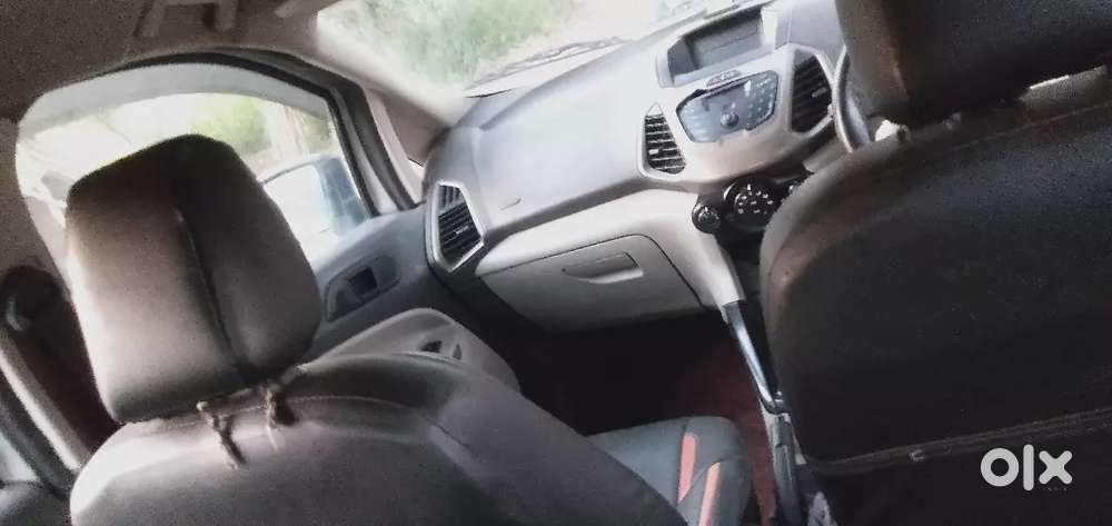 फोर्ड इकोस्पोर्ट अगस्त 2013 अच्छी कंडीशन में