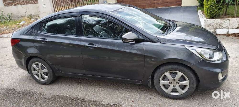 Hyundai Verna 1.6 Ex Vtvt, 2012, Petrol