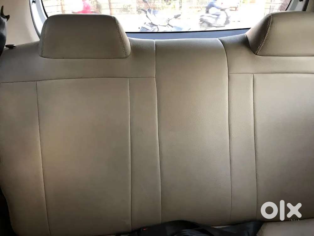 Hyundai I20 2011 Petrol 37000 Km Driven Army