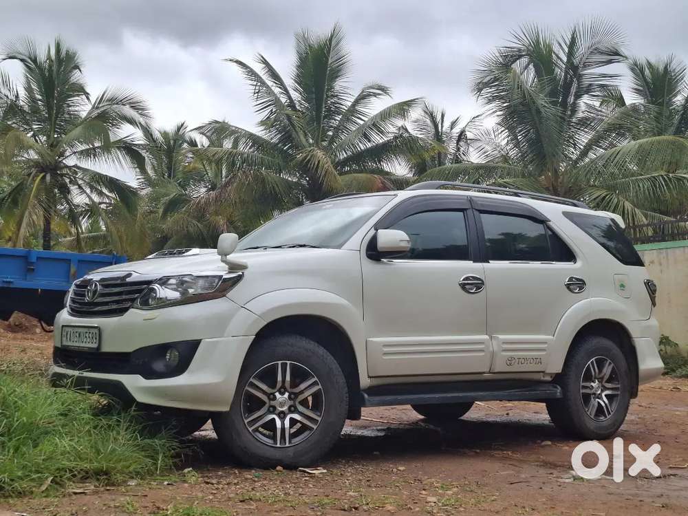 Toyota Fortuner 2013