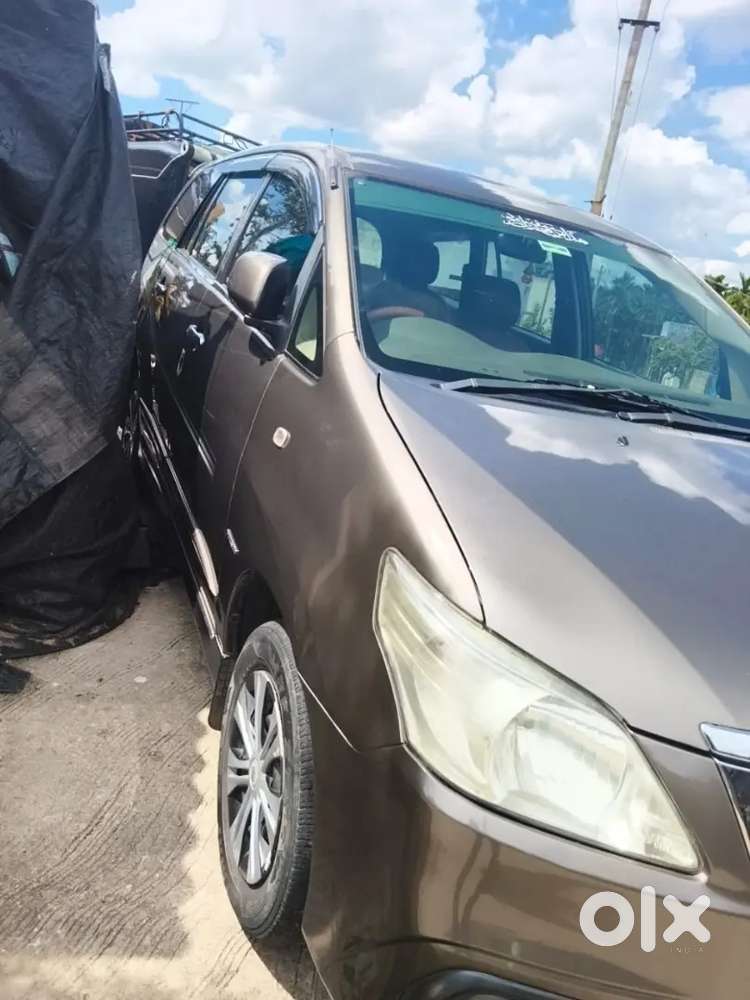 Toyota Innova 7 Str 2015