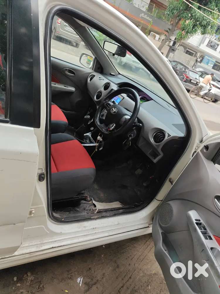 Toyota Etios Liva 2012