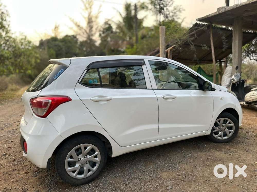 Hyundai Petrol Manual 2018 [less Used]