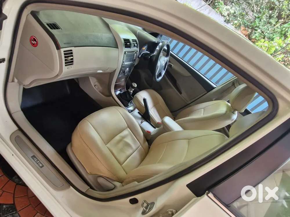 Toyota Corolla Altis 2013 Diesel 120000 Km Driven