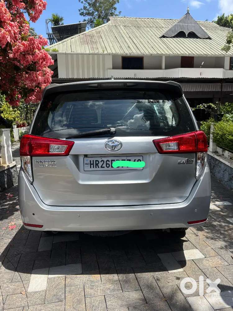 Toyota Innova Crysta 2019