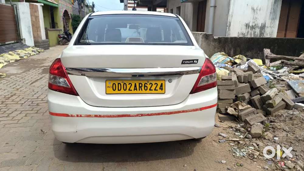 Maruti Suzuki Dzire Tour 2018