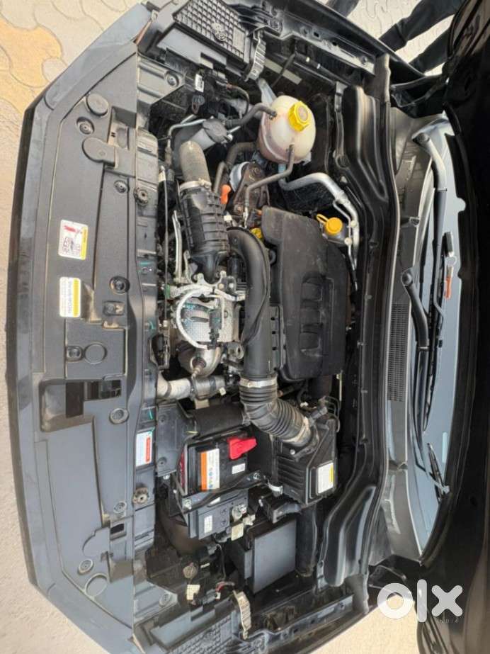 Mahindra Xuv 3xo Ax7l Petrol Mt, 2024, Petrol