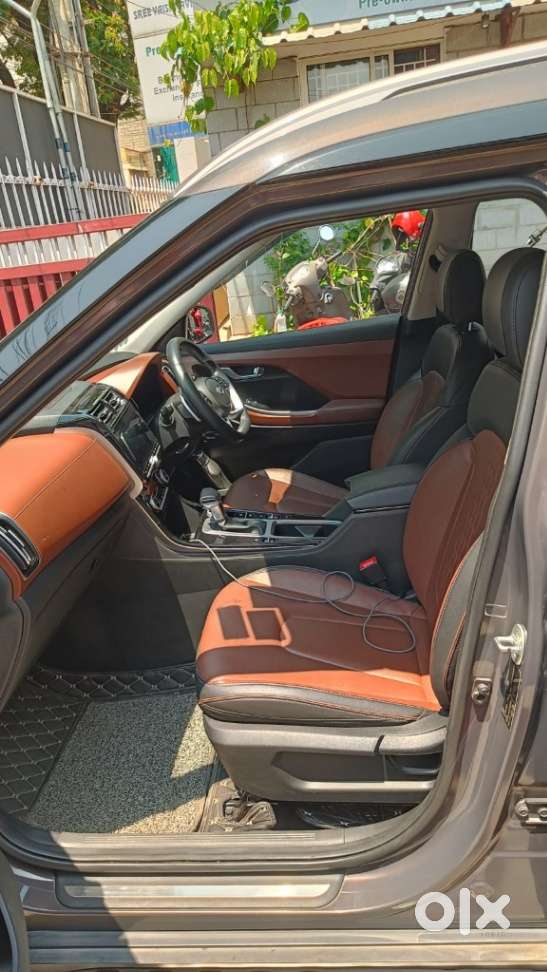 Hyundai Alcazar 2.0 Signature (o) Petrol At 6 Str, 2022, Petrol