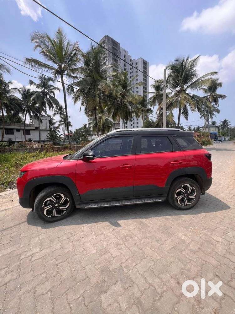 Maruti Suzuki Brezza 1.5 Zxi At Smart Hybrid Dual Tone, 2024, Petrol