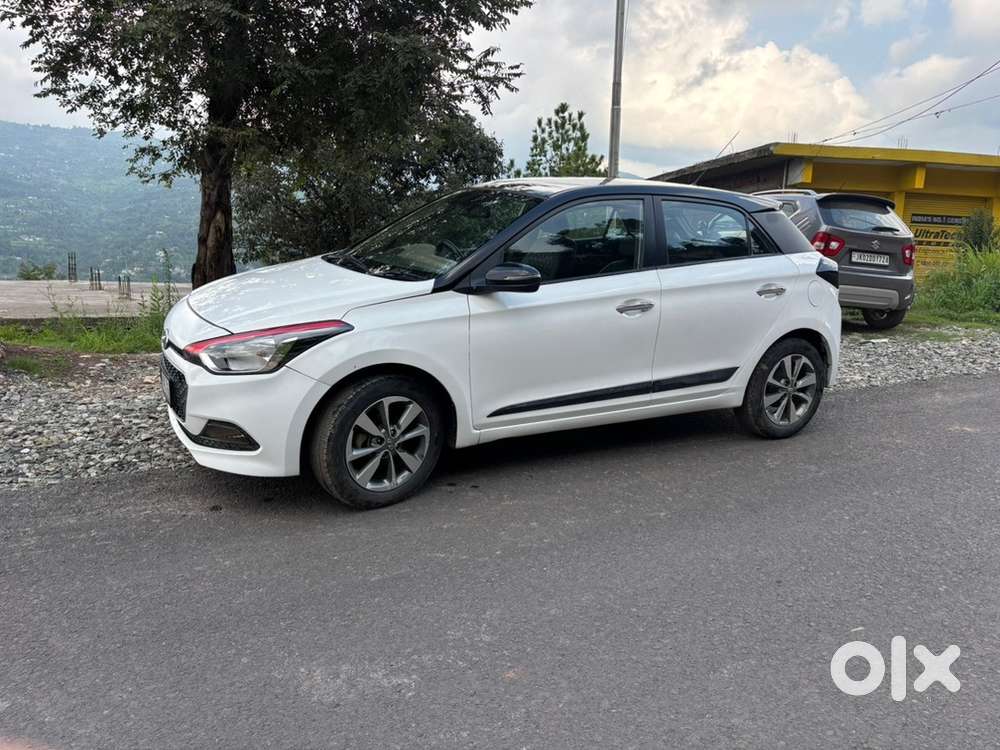 Hyundai I20 Sportz Petrol Manual 2015