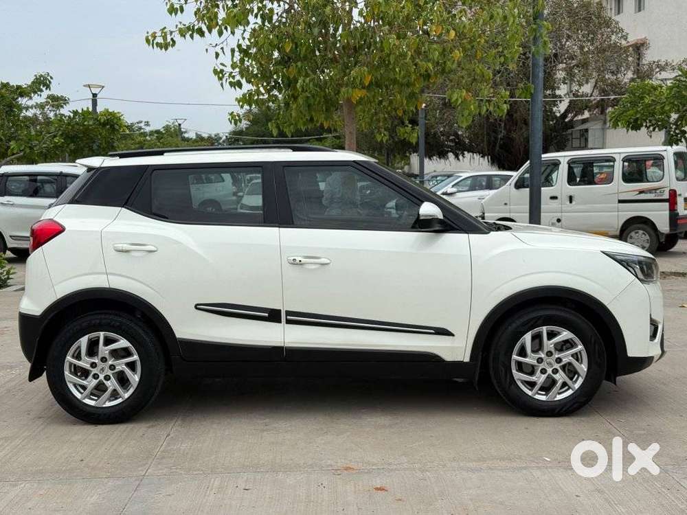 Mahindra Xuv300 W8, 2022, Petrol