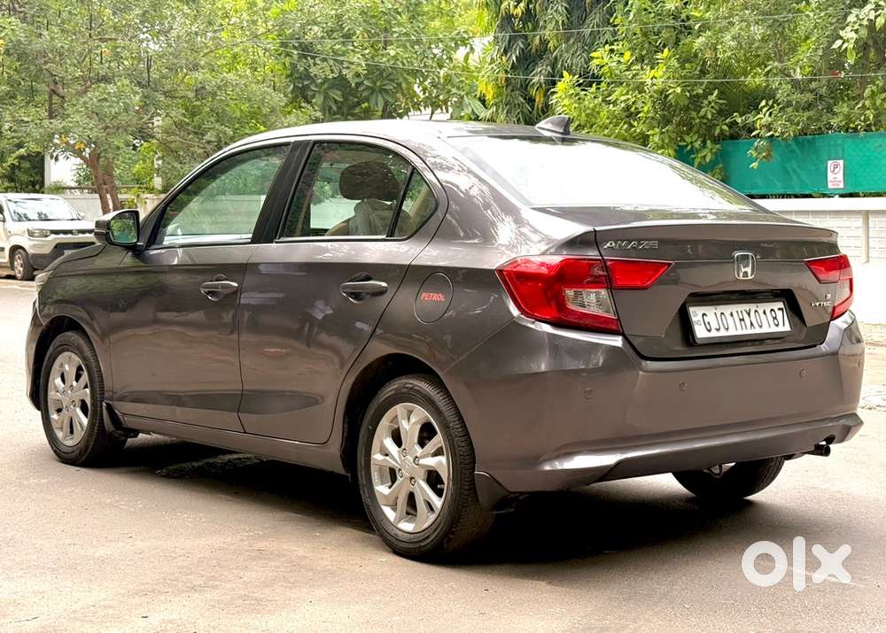 Honda Amaze Auto Petrol 2018 Showroom Car