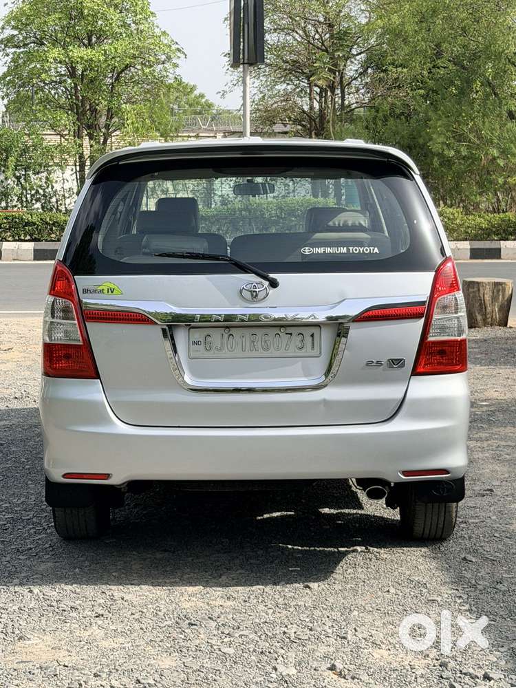 Toyota Innova 2.5 V 8 Str, 2014, Diesel