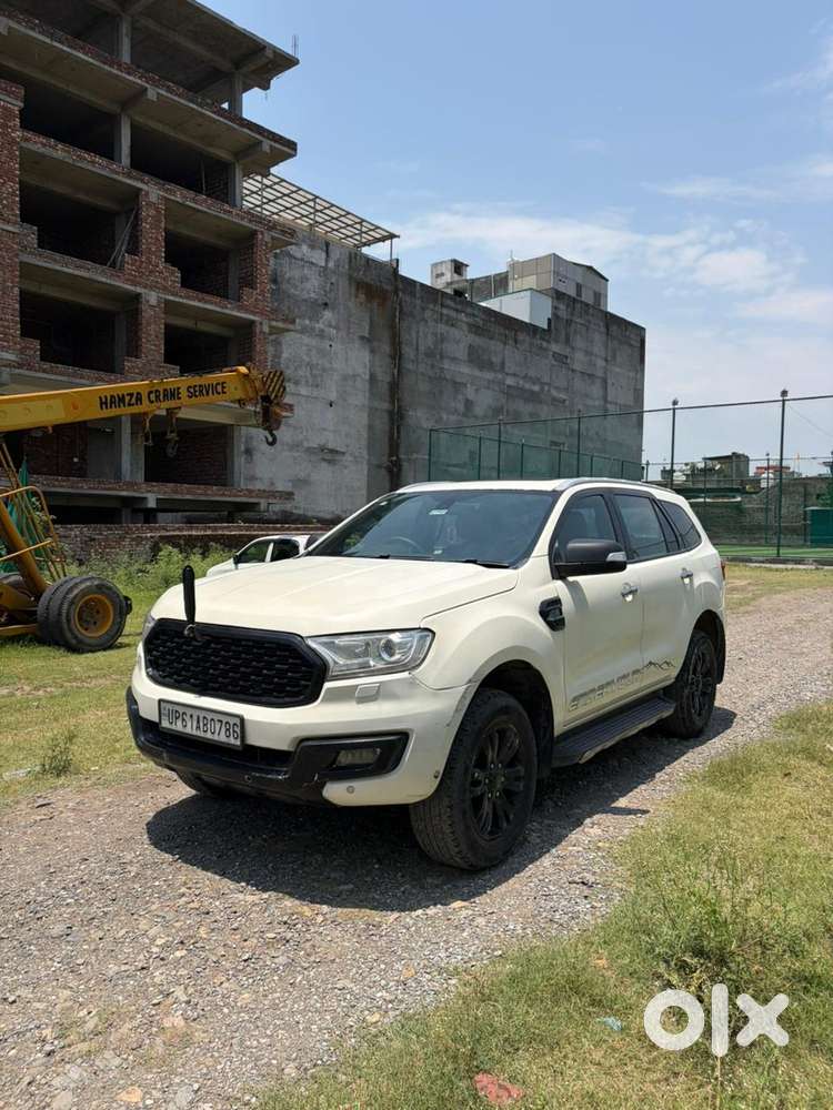 Ford Endeavour 3.2 Titanium At 4x4, 2016, Diesel