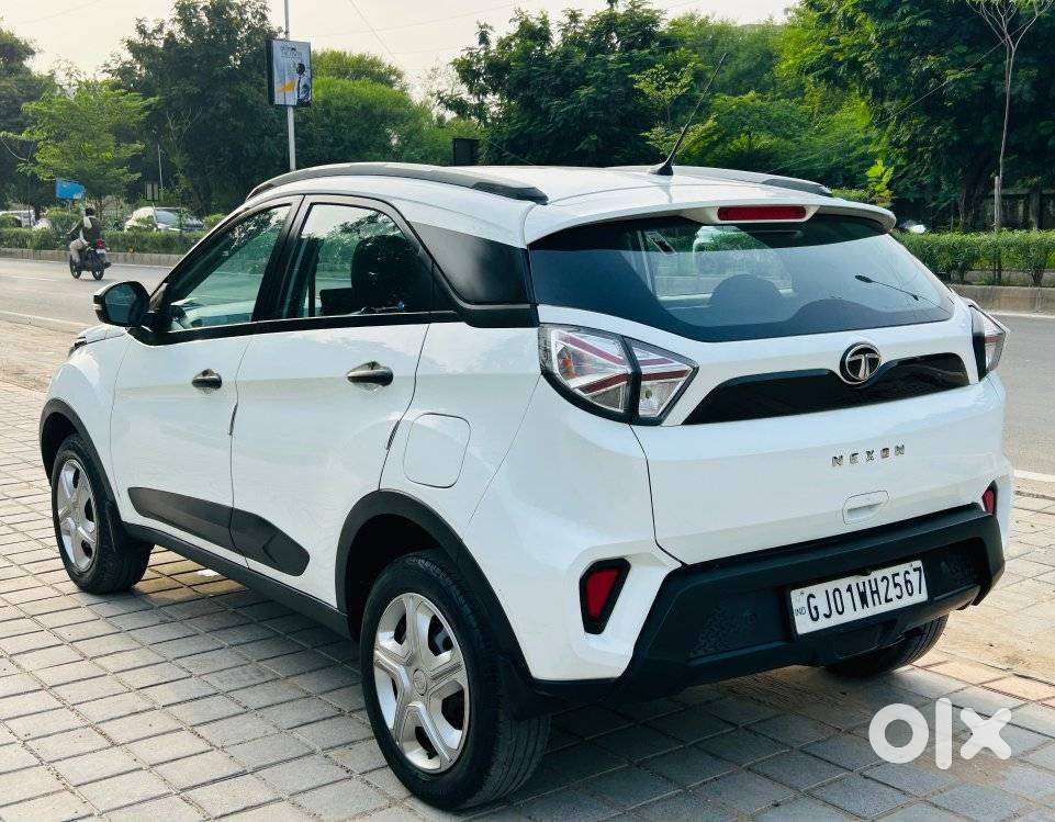 Tata Nexon 1.5 Revotorq Xma Amt (s), 2022, Petrol