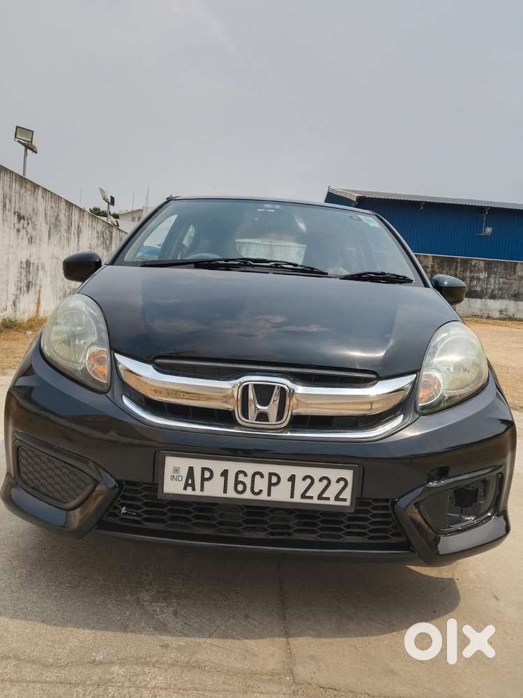 Honda Brio V Automatic, 2013, Petrol