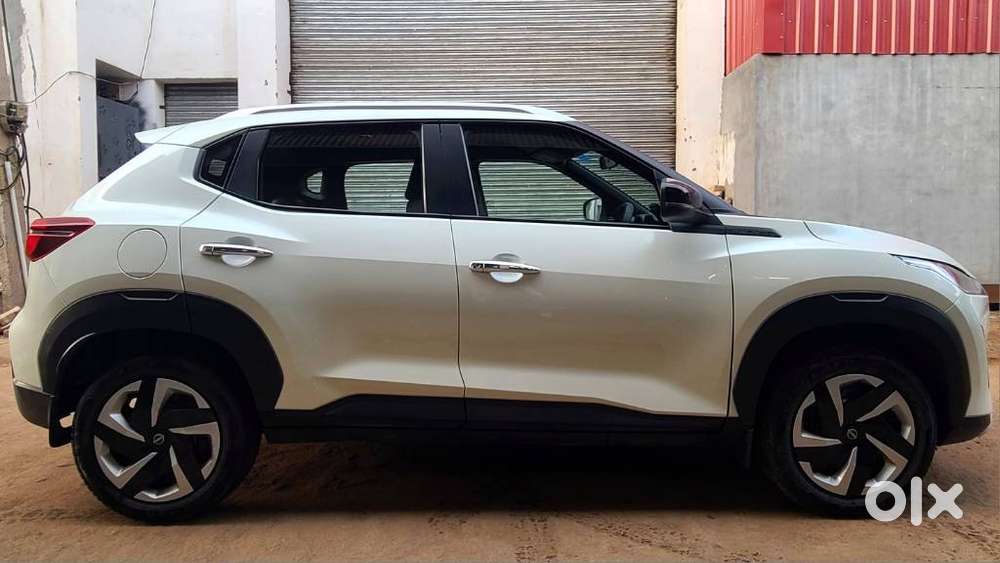 Nissan Magnite, 2025, Petrol