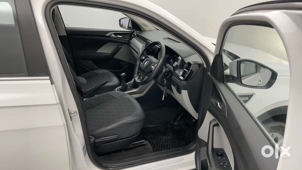 Skoda Kushaq Ambition 1.0l Tsi Mt, 2022, Petrol