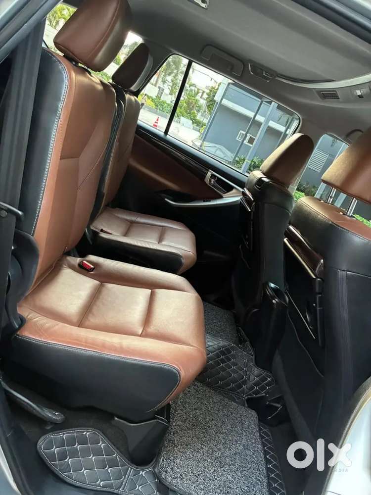 Innova Crysta 2.8 Z Automatic