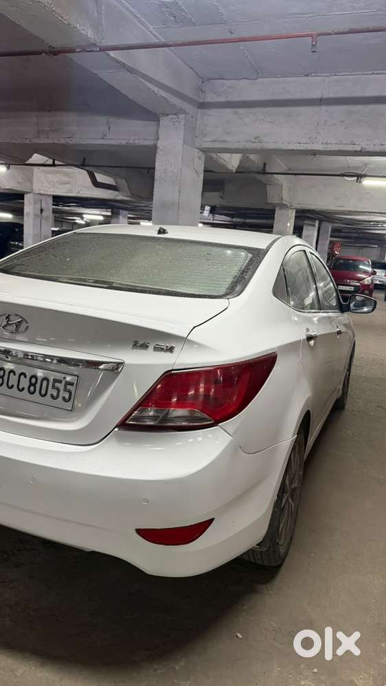 Hyundai Fluidic Verna 2015