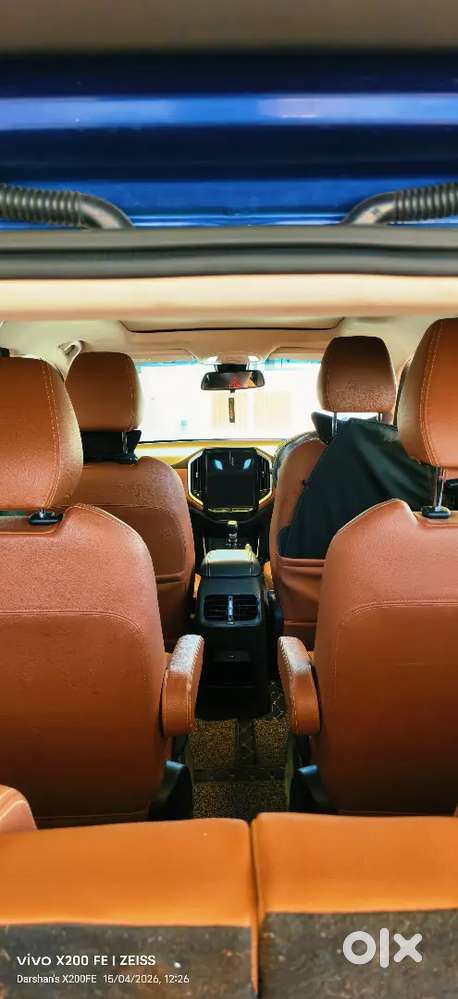 Mg Hector Plus 6 Str Top Model