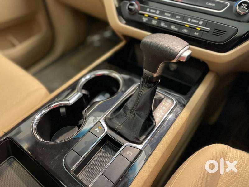 Kia Carnival Prestige, 2020, Diesel