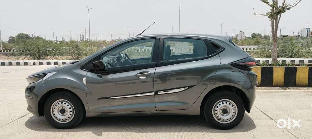 Tata Altroz Xe Petrol, 2022, Petrol