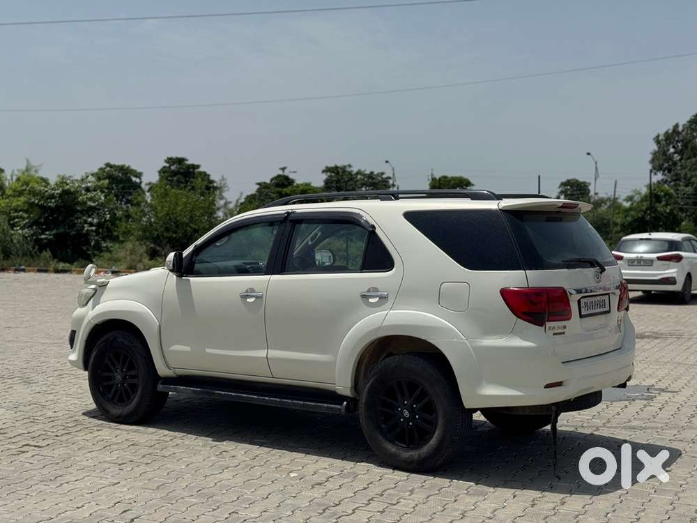 Toyota Fortuner Diesel 2013