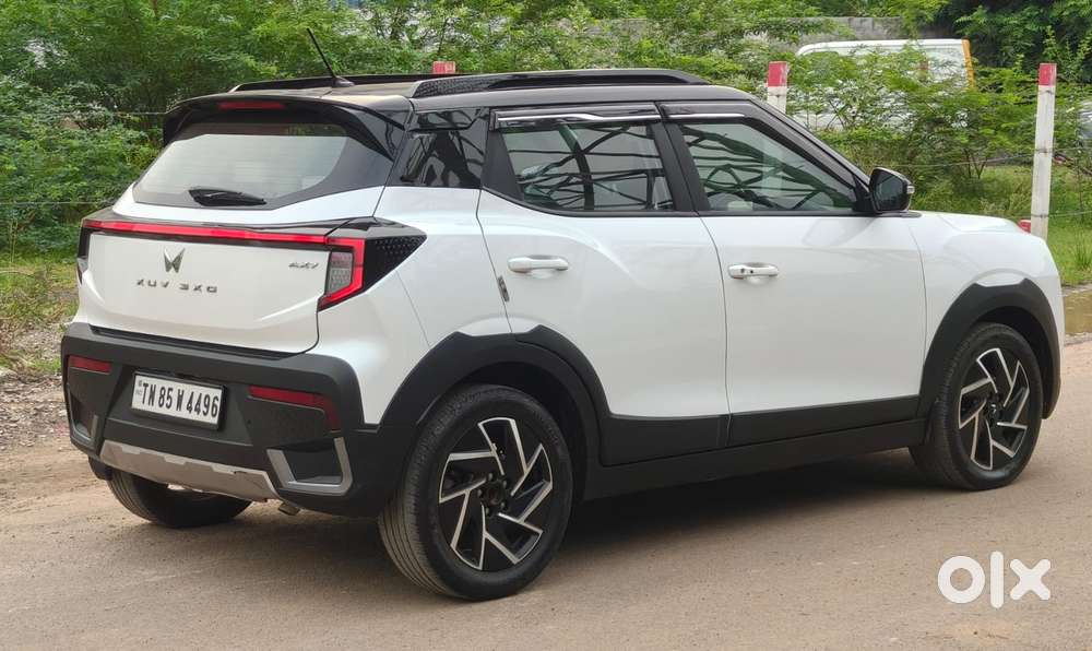 Mahindra Xuv 3xo Ax7 Diesel Mt, 2024, Diesel