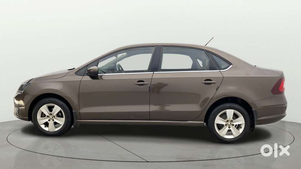 Skoda Rapid 1.0 Ambition Tsi At, 2020, Petrol
