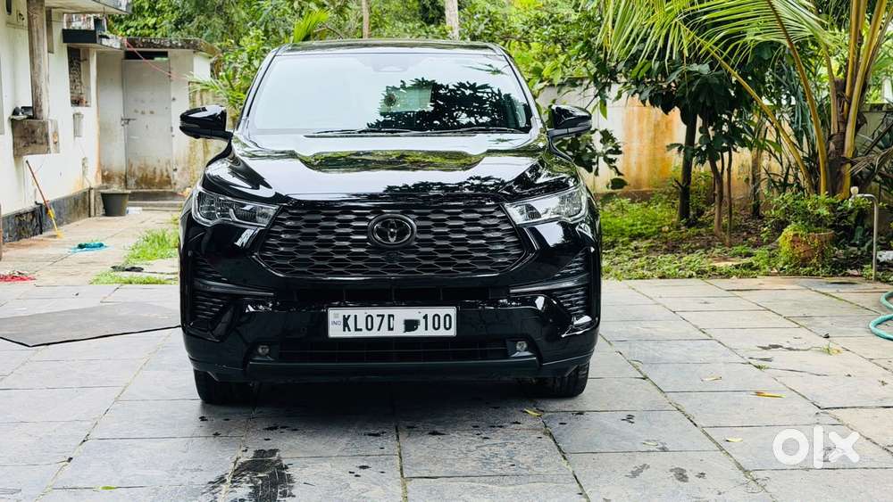 Toyota Innova Hycross 2.0 Zx (o) Hybrid 7 Str, 2023, Petrol
