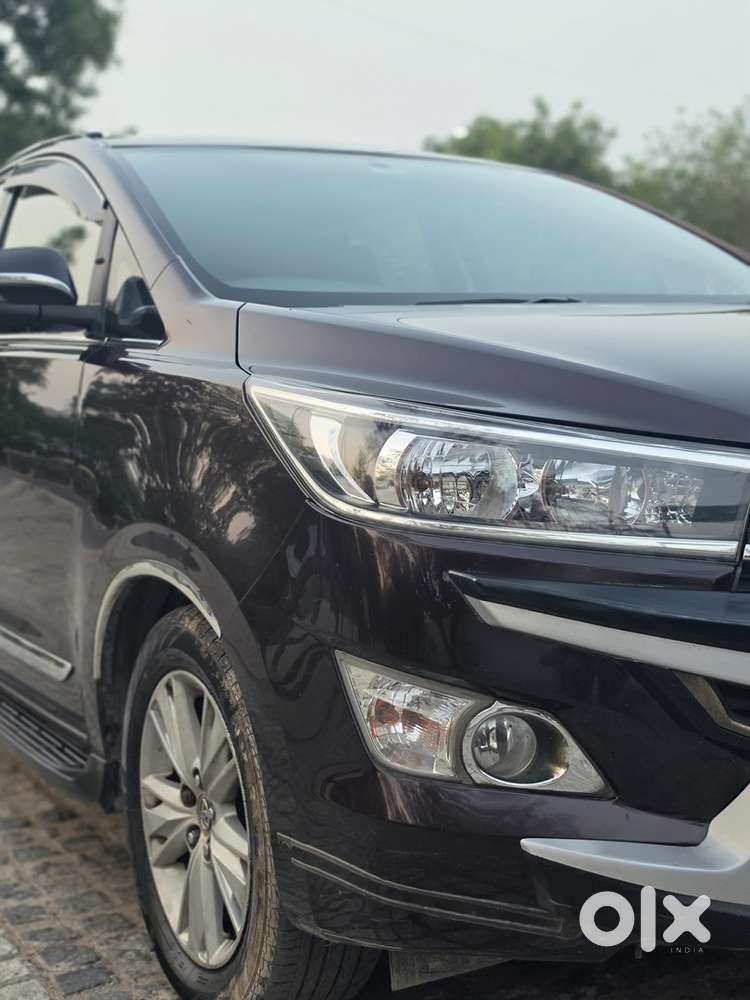 Toyota Innova Crysta 2019
