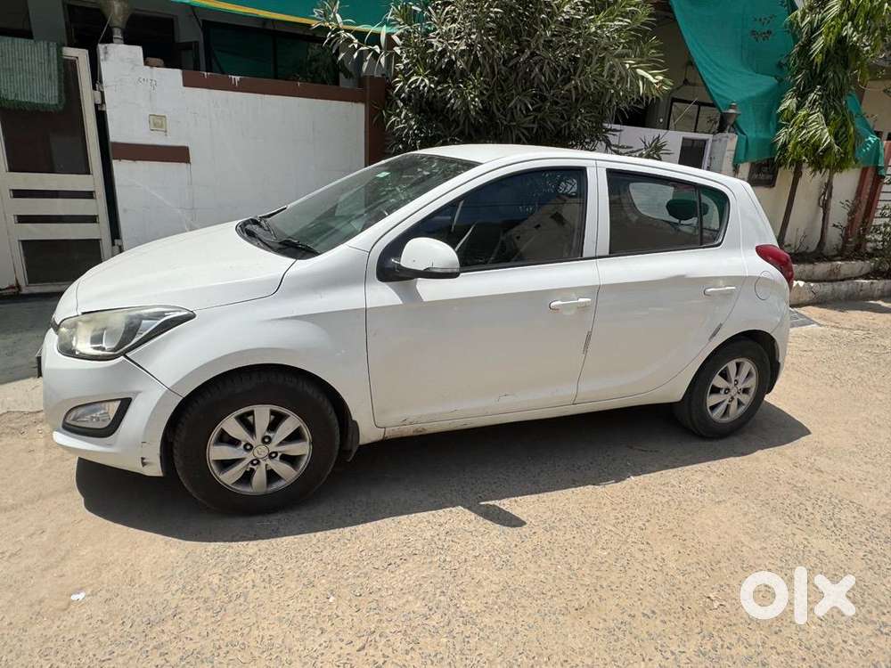 Hyundai Car Diesel 2012 Km Driven