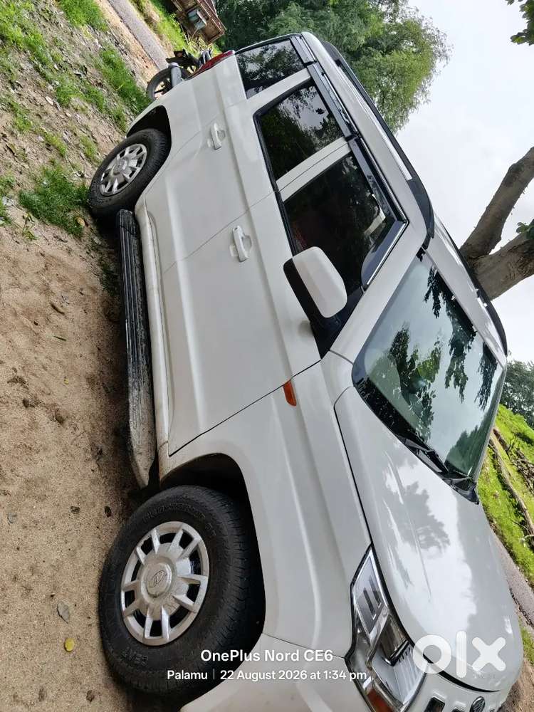 Mahindra Tuv 300 Plus 2017