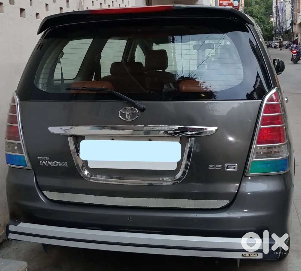 Toyota Innova 2011 Diesel Well Maintained
