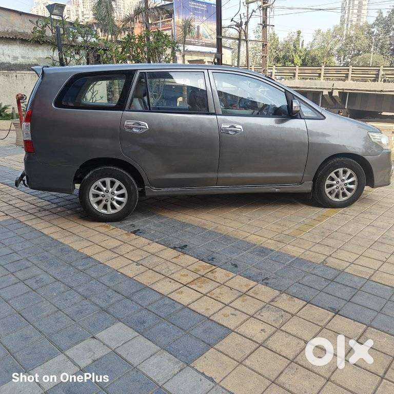 Toyota Innova 2.5 Z Diesel 7 Seater, 2014, Diesel