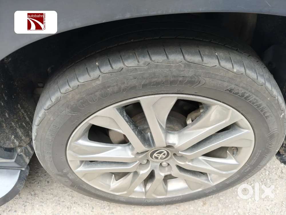 Toyota Innova Hycross 2.0 Zx Hybrid 7 Str, 2023, Petrol