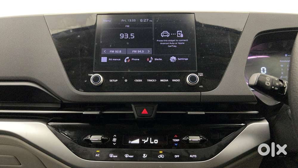 Kia Carens 1.4 Prestige 7 Str, 2022, Petrol