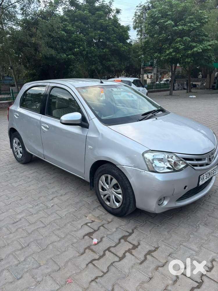 Toyota Etios Liva 2014 Diesel 142000 Km Driven