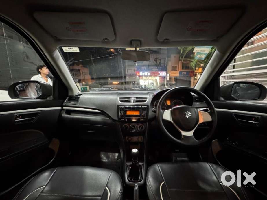 Maruti Suzuki Swift 1.2 Vxi (o), 2016