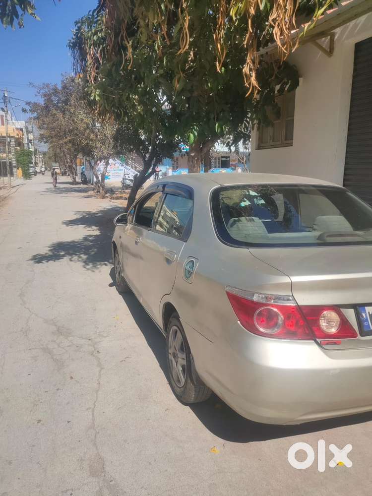 Honda City Zx 2006 Petrol Well Maintained