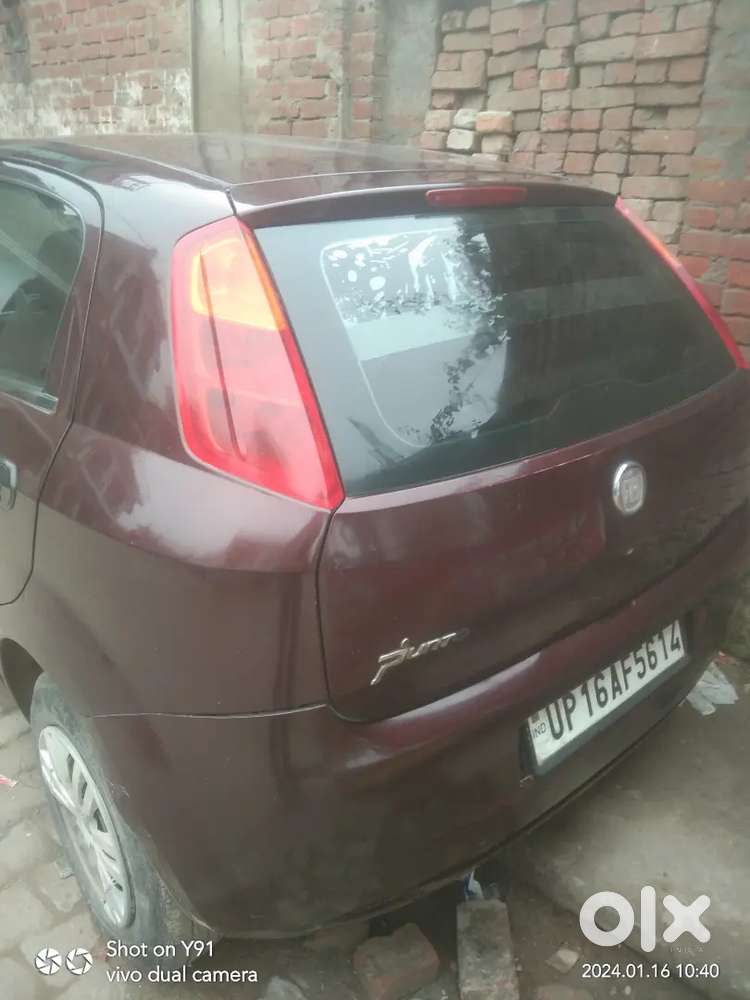 Fiat Punto 2011 Petrol 125000 Km Driven