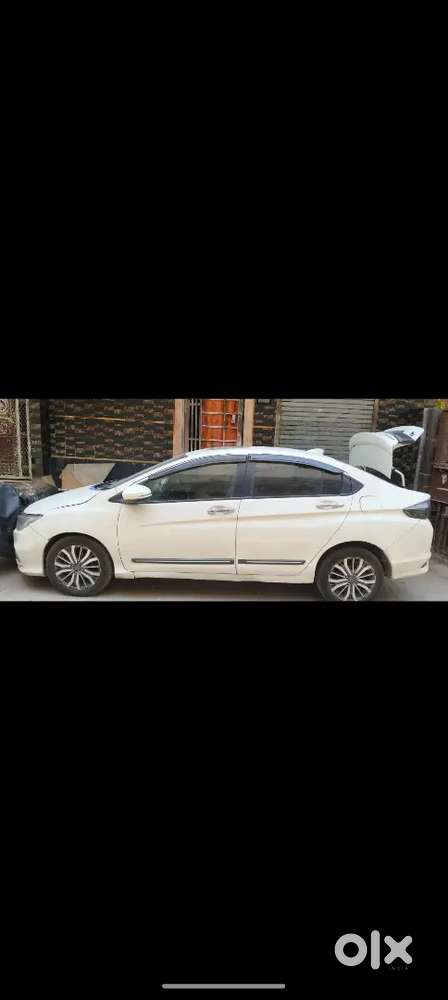 Honda City Zx 2017 Top Model With Sunroof