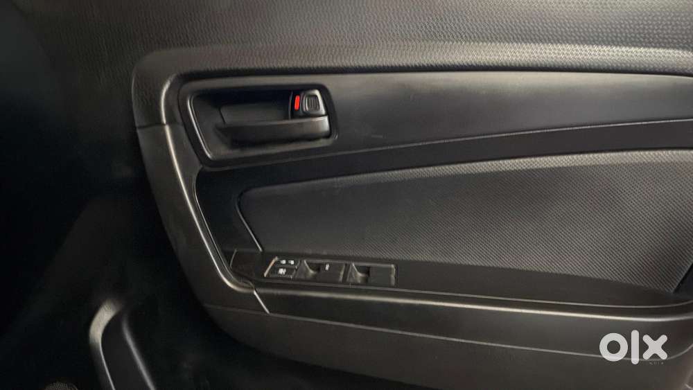 Maruti Suzuki Vitara Brezza 1.5 Lxi, 2020, Petrol