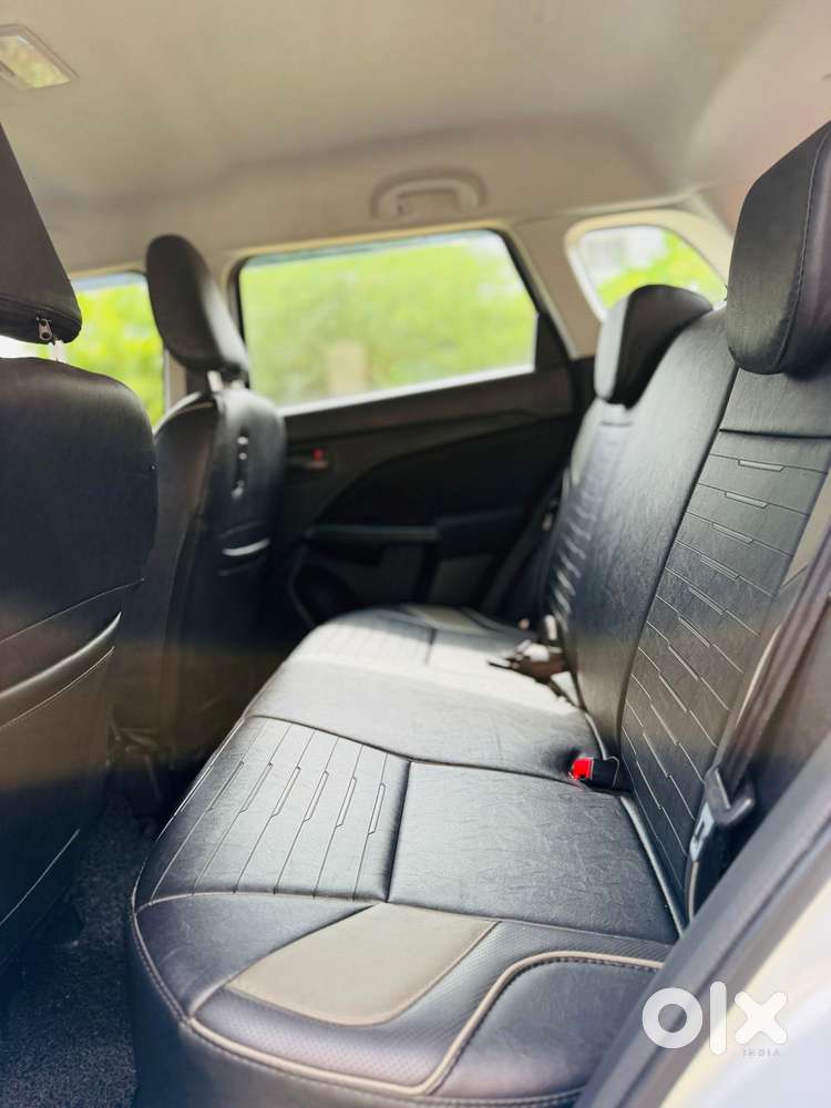 Maruti Suzuki Brezza 1.5 Vxi Smart Hybrid, 2023, Petrol