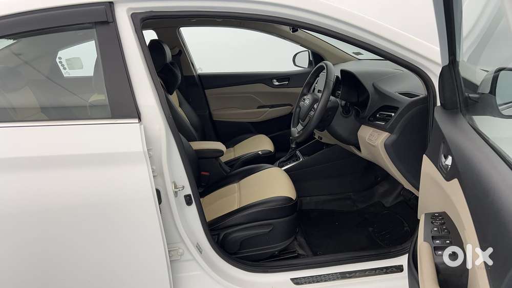 Hyundai Verna 1.5 Sx (o) Vtvt Ivt, 2022, Petrol